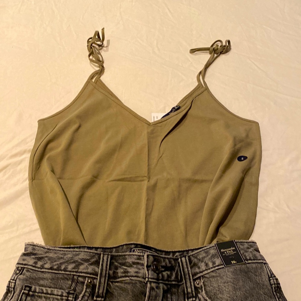Cute green Abercrombie & Fitch shoulder tie top, S, NWT